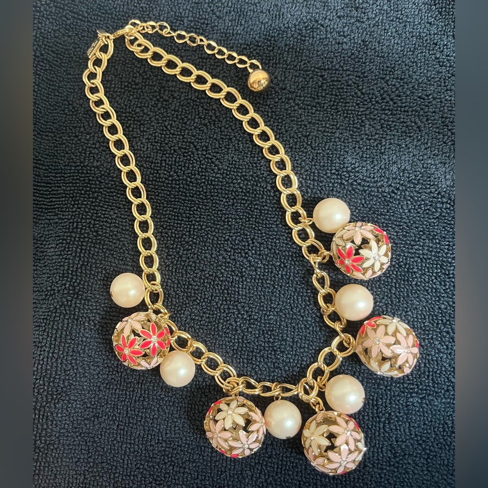 Kate Spade Pearl/Flower Necklace